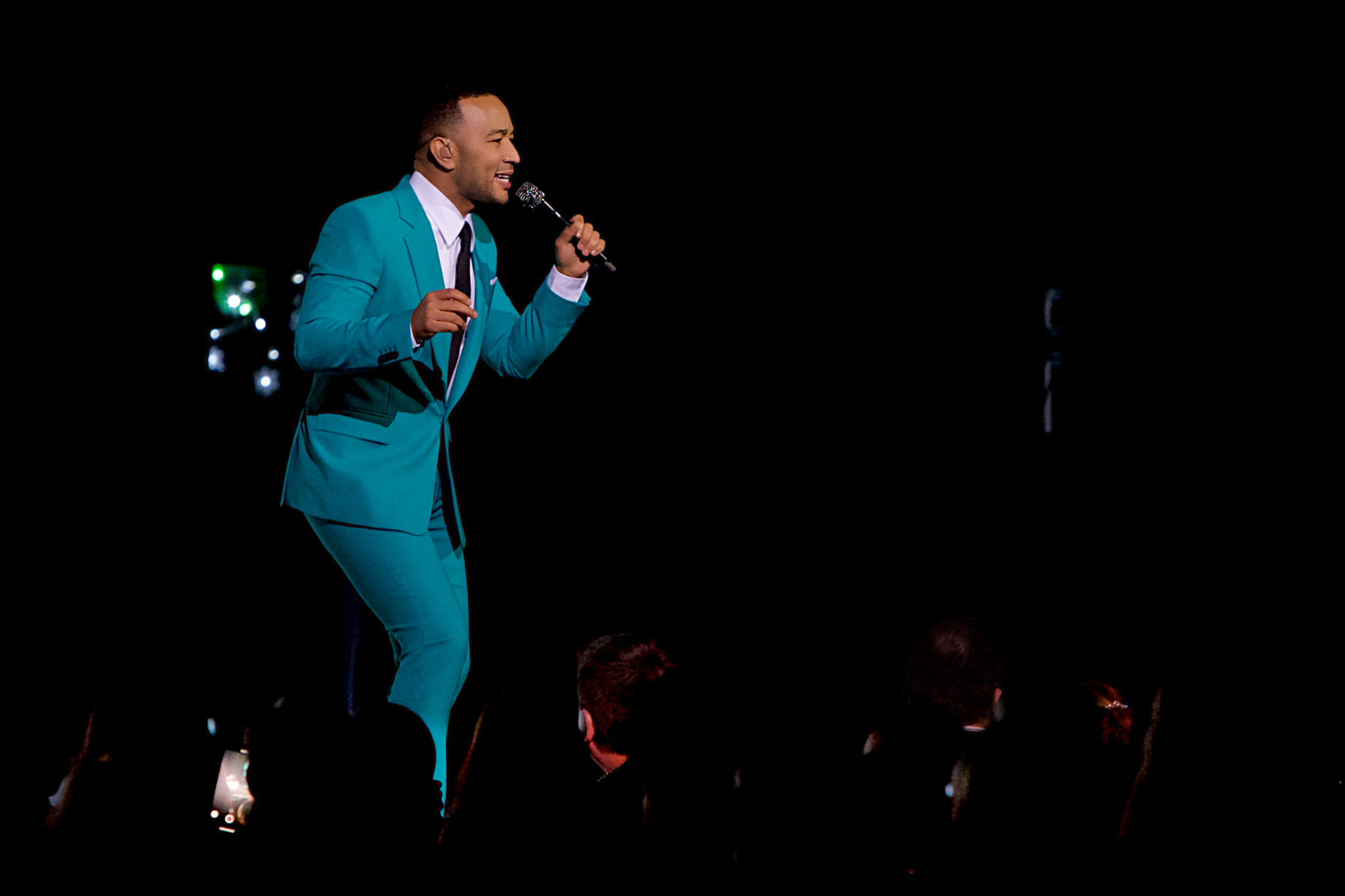 John Legend
A Legendary Christmas Tour
The Met
Philadelphia, Pa
December 4, 2018

DerekBrad.com